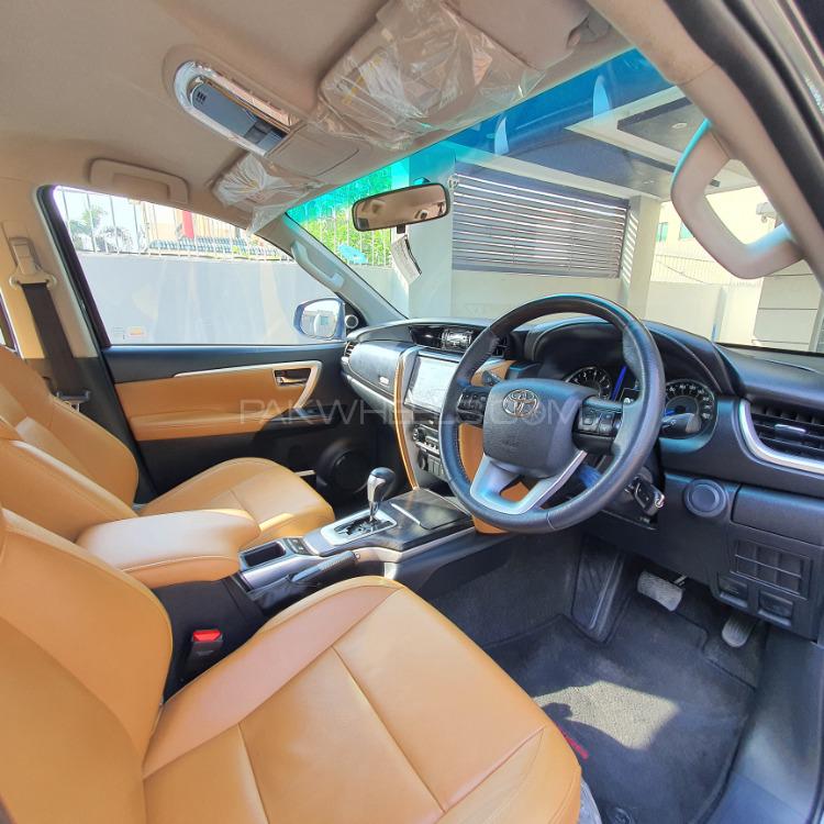 Toyota Fortuner 2017 for Sale in Lahore Toyota Fortuner 2017 for Sale in Lahore Image-3