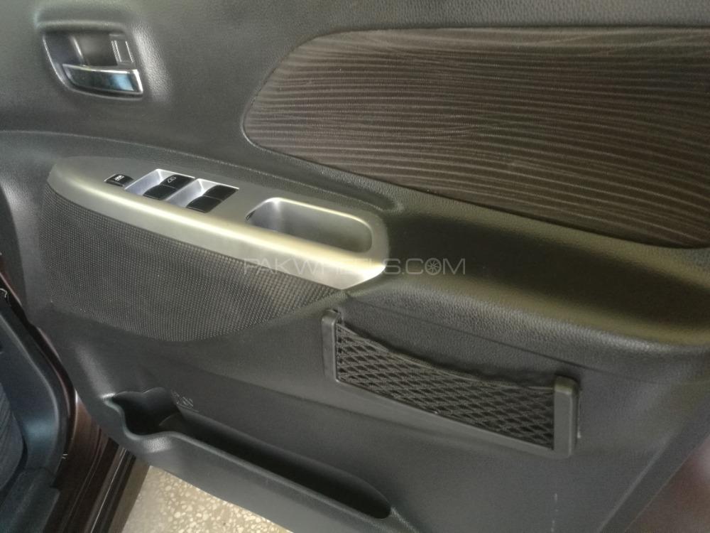 Nissan Roox 2015 for Sale in Karachi Nissan Roox 2015 for Sale in Karachi Image-3