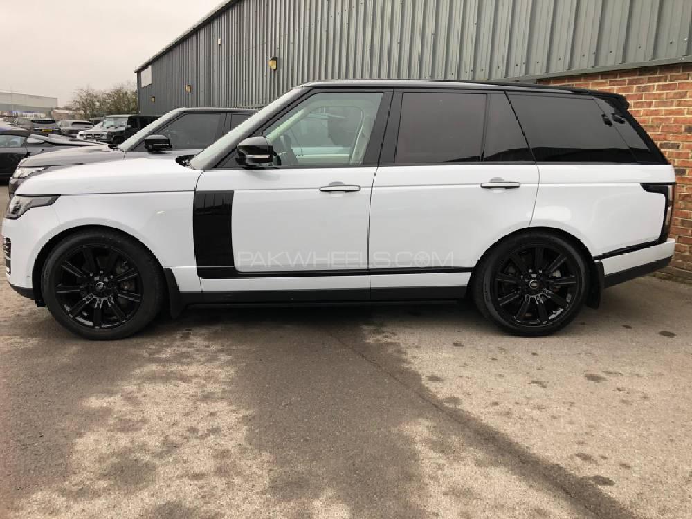 Range Rover Autobiography 2018 for Sale in Karachi Range Rover Autobiography 2018 for Sale in Karachi Image-2