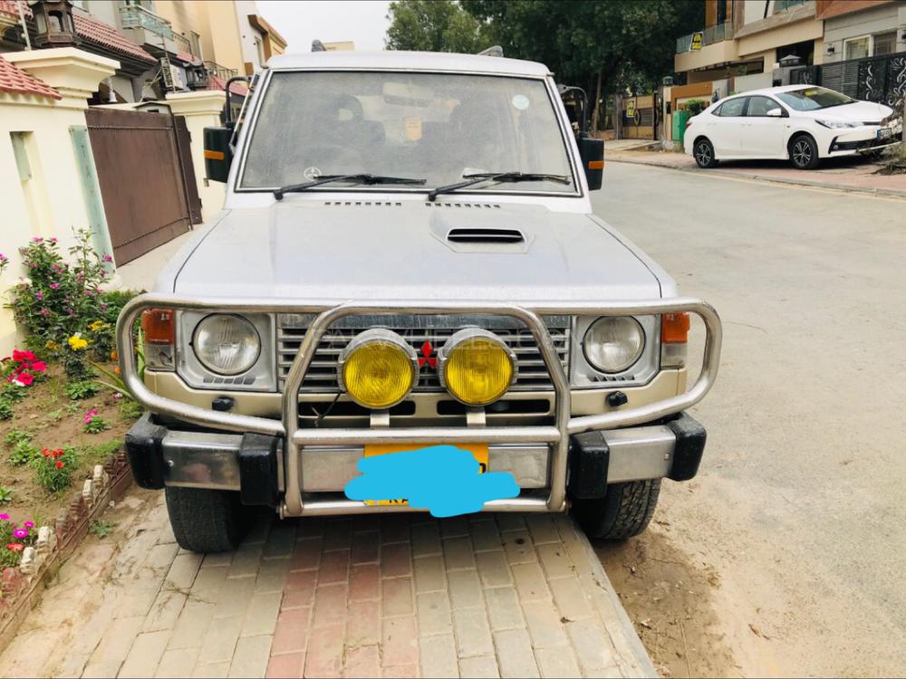 Mitsubishi Pajero 1988 for Sale in Lahore Image-1