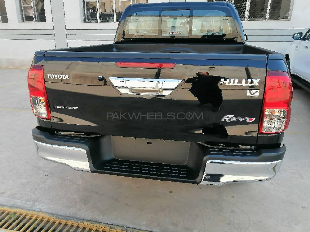 Toyota Hilux 2021 for Sale in Peshawar Toyota Hilux 2021 for Sale in Peshawar Image-5
