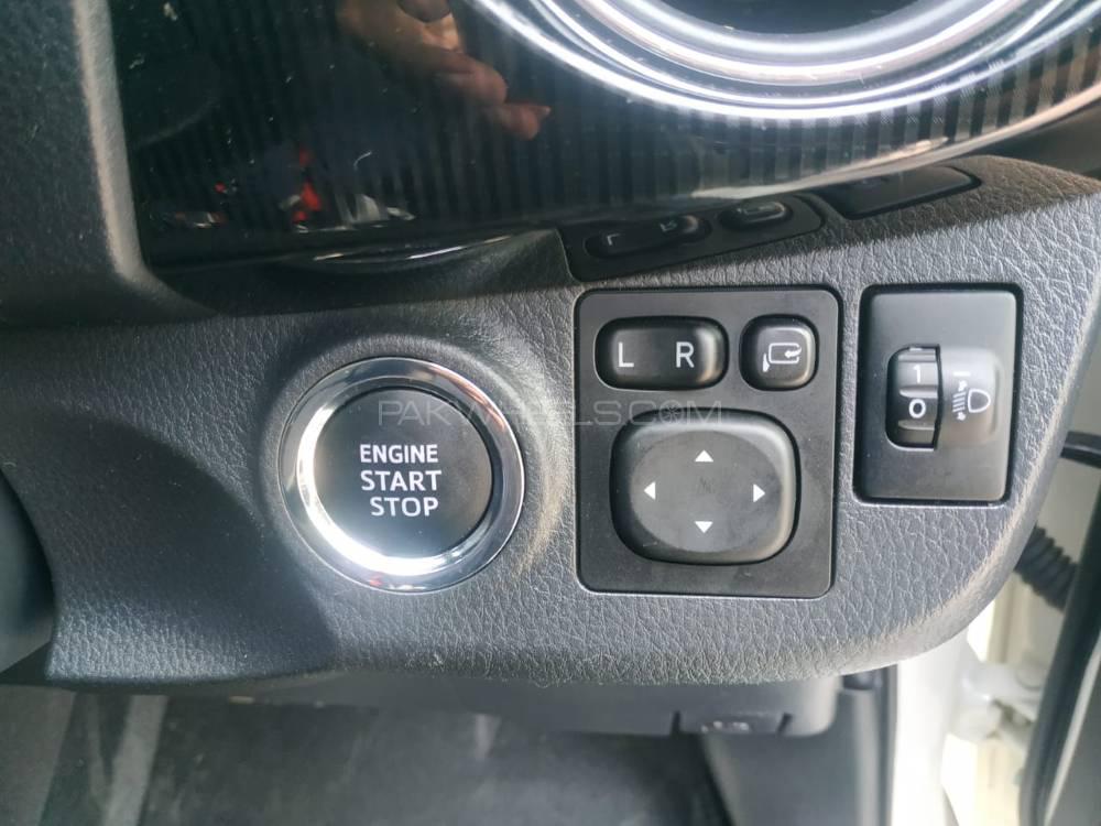 Toyota Vitz 2018 for Sale in Lahore Toyota Vitz 2018 for Sale in Lahore Image-16