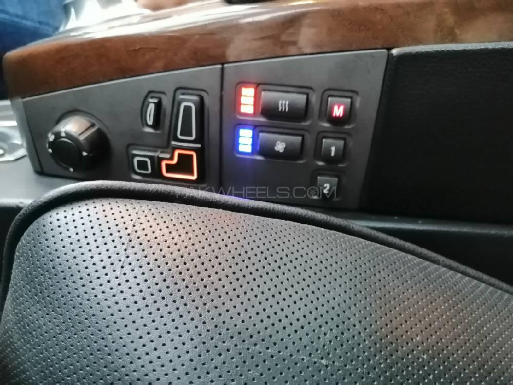 BMW 7 Series 2003 for Sale in Lahore BMW 7 Series 2003 for Sale in Lahore Image-18