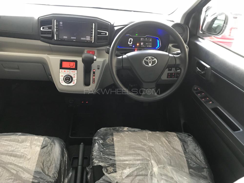 Toyota Pixis Epoch 2017 for Sale in Lahore Toyota Pixis Epoch 2017 for Sale in Lahore Image-9