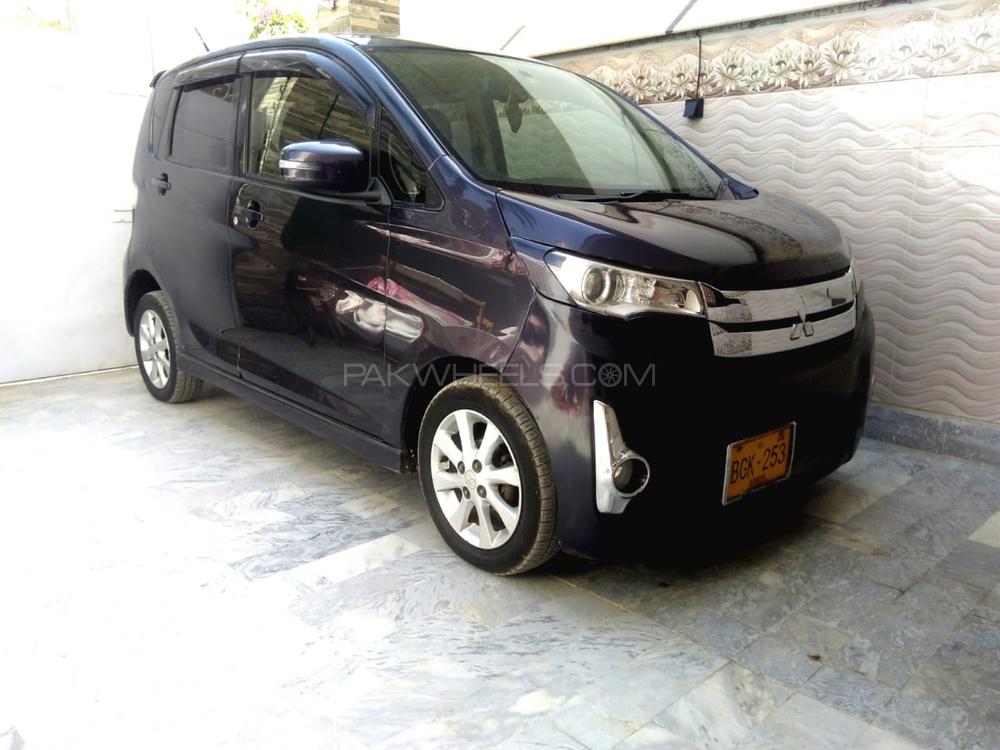 مٹسوبیشی ای کے کسٹم 2014 for Sale in کراچی مٹسوبیشی ای کے کسٹم 2014 for Sale in کراچی Image-5