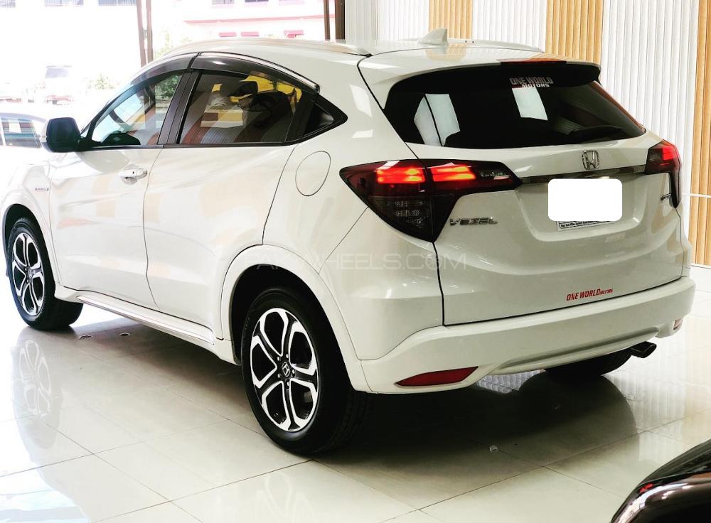 Honda vezel hybrid 2018