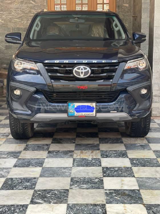 Toyota Fortuner 2020 for Sale in Lahore Image-1