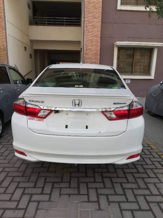 ہونڈا گریس ہائبرڈ 2018 for Sale in کراچی ہونڈا گریس ہائبرڈ 2018 for Sale in کراچی Image-7