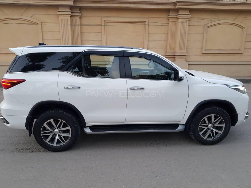 ٹویوٹا فورچیونر 2019 for Sale in ملتان ٹویوٹا فورچیونر 2019 for Sale in ملتان Image-4