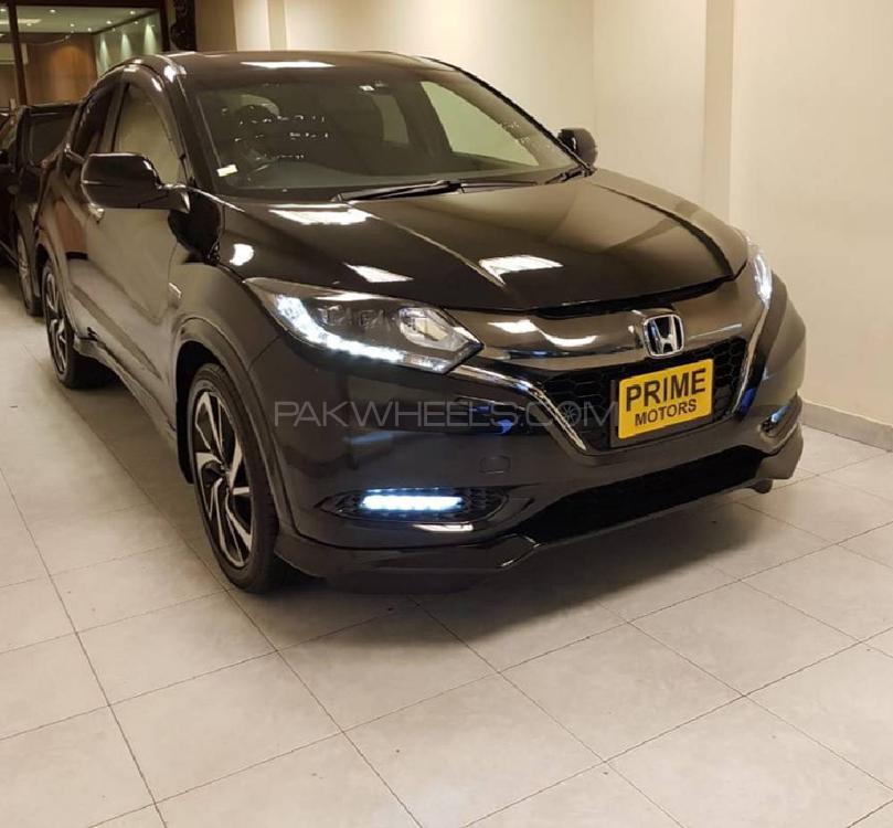 Honda Vezel Hybrid Rs Honda Sensing 16 For Sale In Karachi Pakwheels