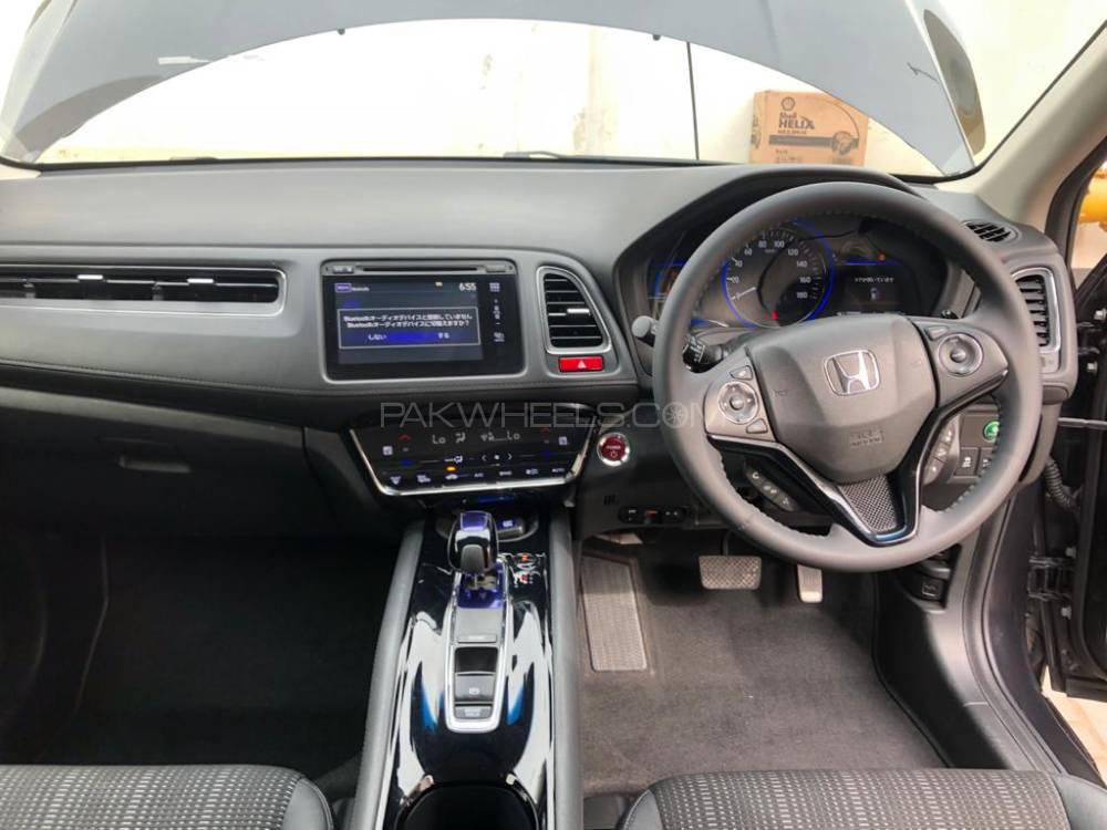 Honda Vezel 2015 for Sale in Lahore Honda Vezel 2015 for Sale in Lahore Image-9