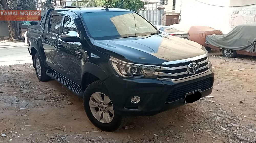 Toyota Hilux 2018 for Sale in Karachi Image-1