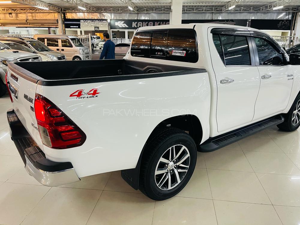 ٹویوٹا ہائیلکس 2020 for Sale in پشاور ٹویوٹا ہائیلکس 2020 for Sale in پشاور Image-4