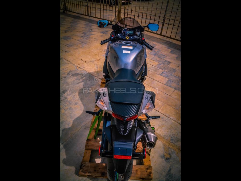 سوزوکی GSX-R600 2018 for Sale سوزوکی GSX-R600 2018 for Sale Image-4