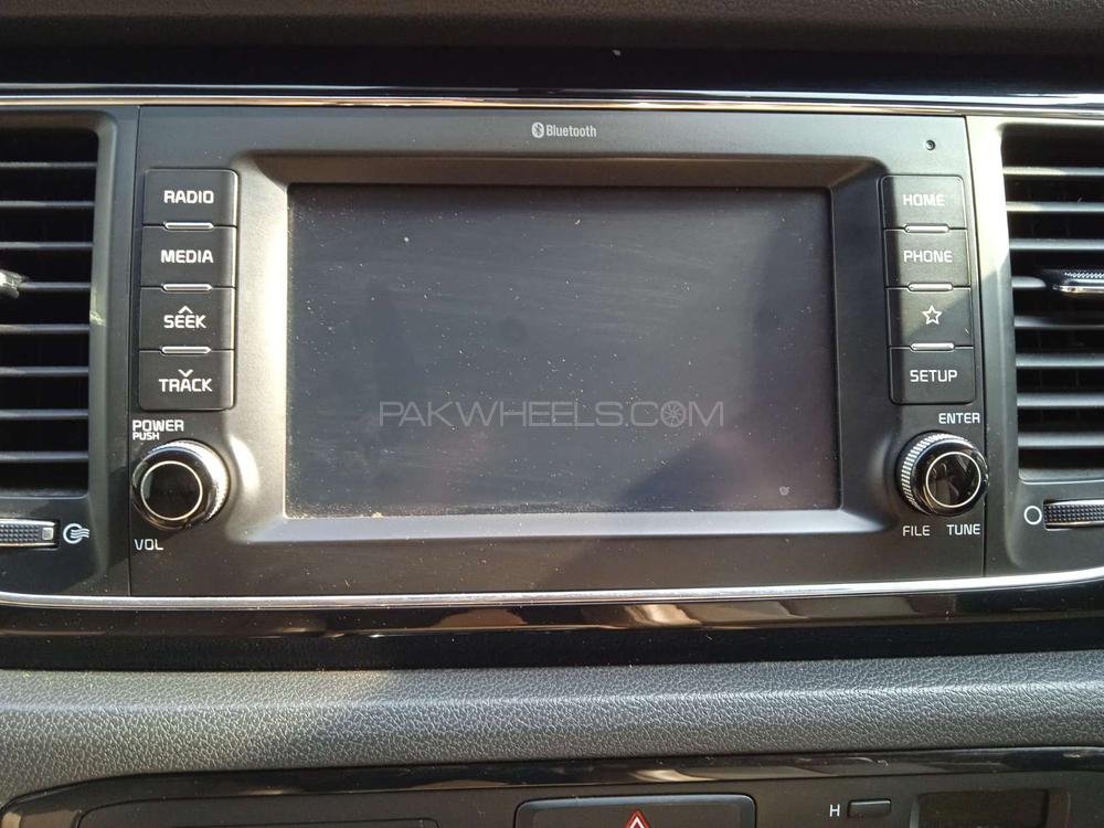 کِیا کارنیول 2018 for Sale in فیصل آباد کِیا کارنیول 2018 for Sale in فیصل آباد Image-10