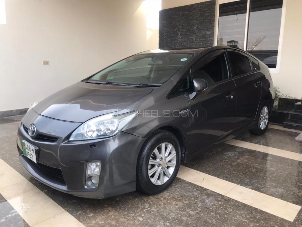 Toyota Prius 2014 for Sale in Sahiwal Image-1