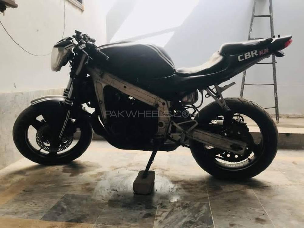 ہونڈا CBR 400 1993 for Sale ہونڈا CBR 400 1993 for Sale Image-4