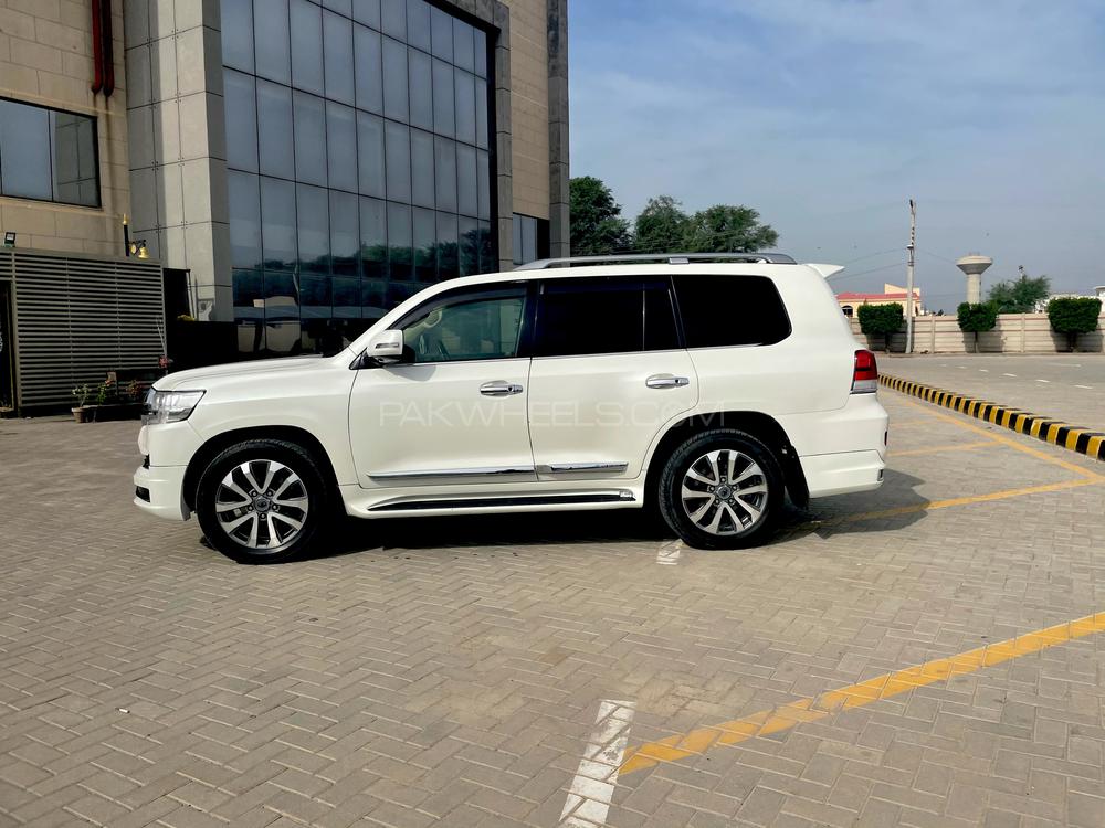 Toyota Land Cruiser 2007 for Sale in Multan Image-1