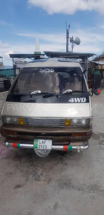 ٹویوٹا ٹاؤن ایس 1986 for Sale in مری Image-1
