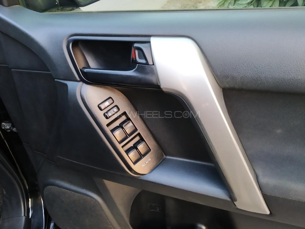 ٹویوٹا پراڈو 2013 for Sale in لاہور ٹویوٹا پراڈو 2013 for Sale in لاہور Image-5