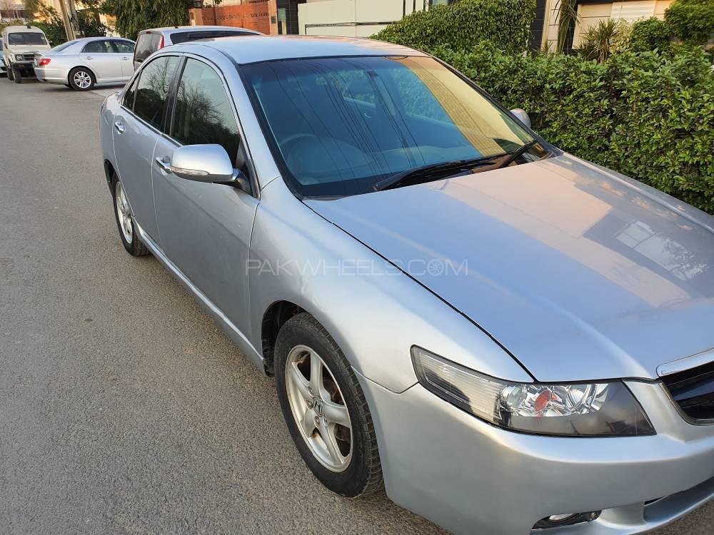 ہونڈا اکارڈ 2003 for Sale in لاہور ہونڈا اکارڈ 2003 for Sale in لاہور Image-2