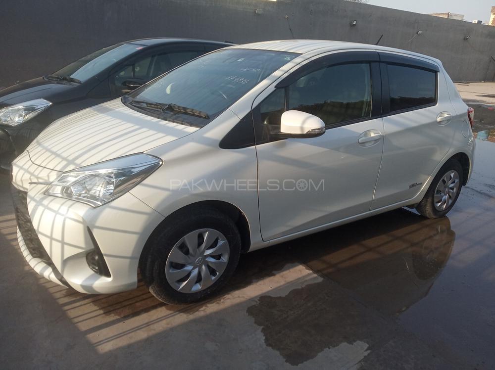 Toyota Vitz 2018 for Sale in Gujranwala Image-1