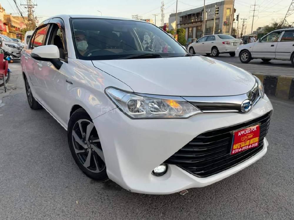 Toyota corolla axio 2015