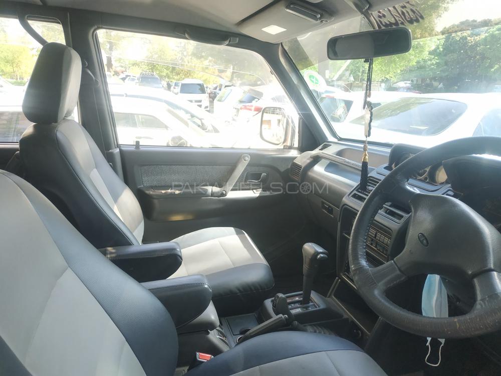 مٹسوبیشی پجیرو 1997 for Sale in اسلام آباد مٹسوبیشی پجیرو 1997 for Sale in اسلام آباد Image-7