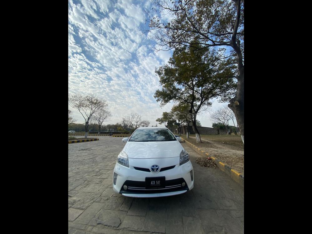 Toyota Prius 2013 for Sale in Islamabad Toyota Prius 2013 for Sale in Islamabad Image-19