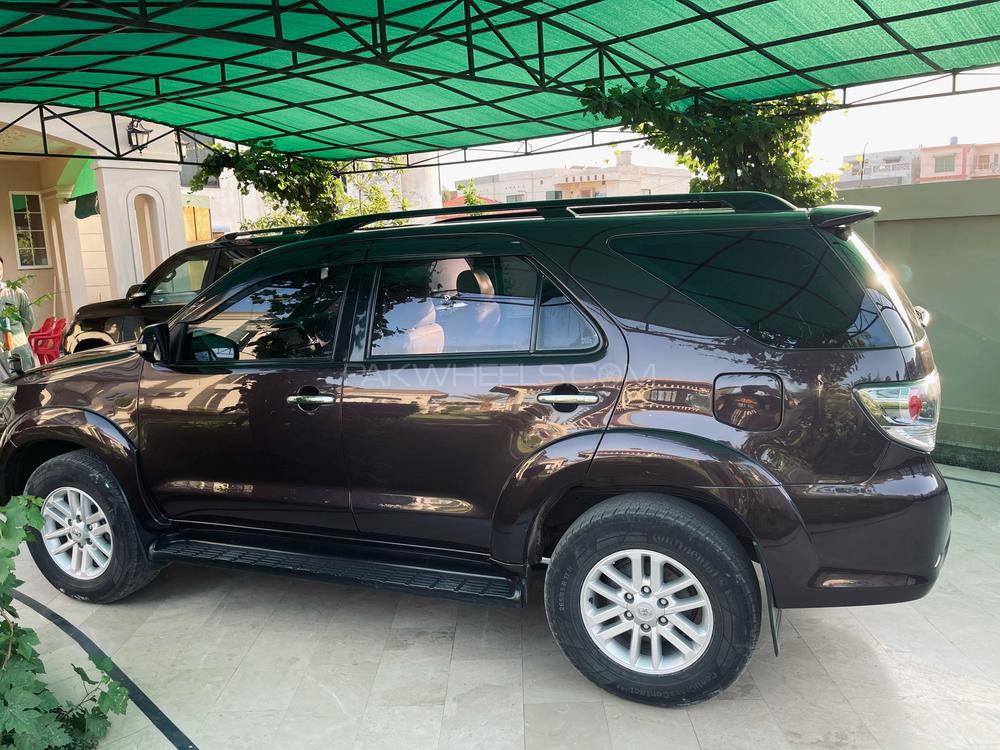 Toyota Fortuner 2014 for Sale in Multan Toyota Fortuner 2014 for Sale in Multan Image-12