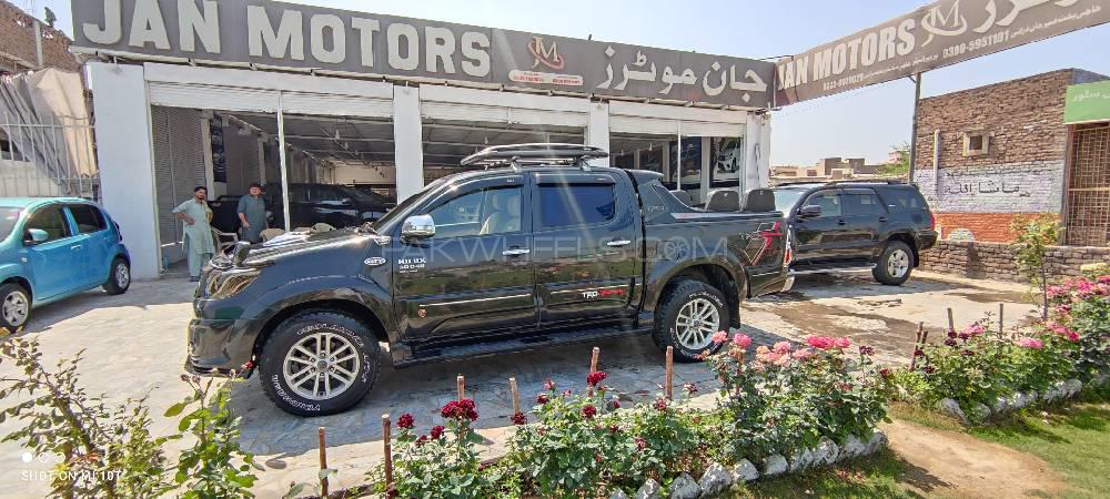 Toyota Hilux 2012 for Sale in Peshawar Toyota Hilux 2012 for Sale in Peshawar Image-4