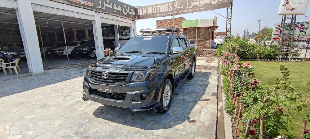 Toyota Hilux 2012 for Sale in Peshawar Toyota Hilux 2012 for Sale in Peshawar Image-3