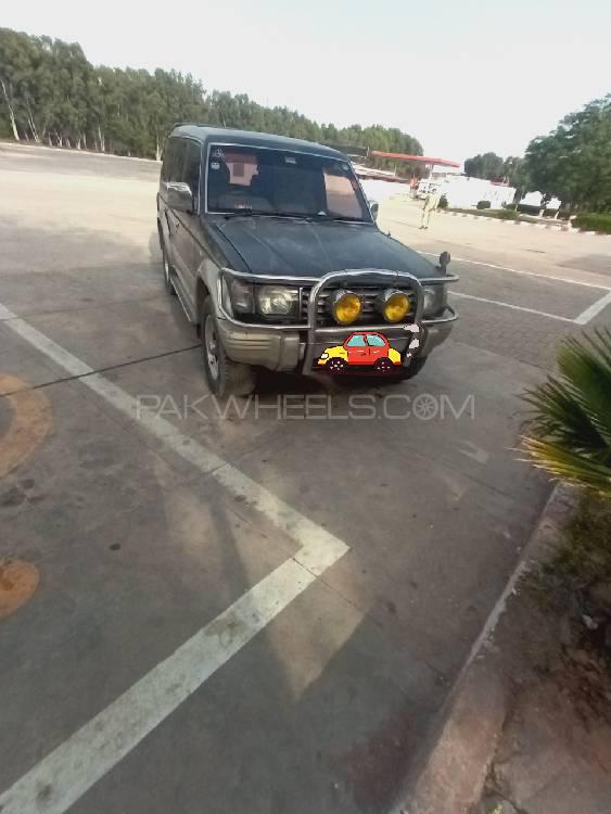 مٹسوبیشی پجیرو 1992 for Sale in اسلام آباد مٹسوبیشی پجیرو 1992 for Sale in اسلام آباد Image-14