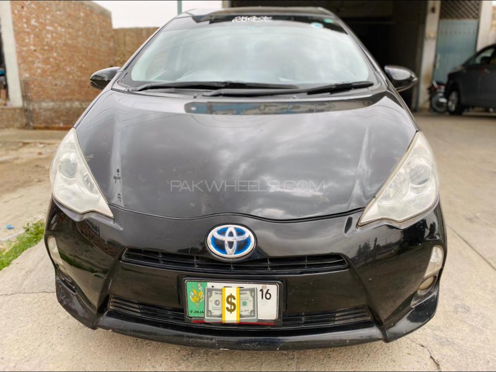 Toyota Aqua 2012 for Sale in Chowk azam Image-1