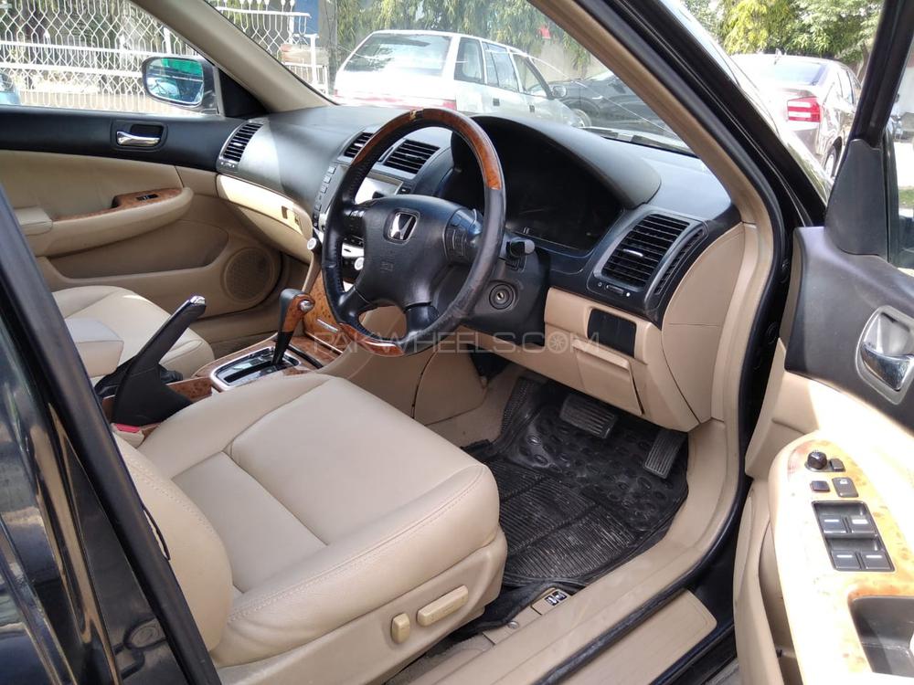 ہونڈا اکارڈ 2005 for Sale in لاہور ہونڈا اکارڈ 2005 for Sale in لاہور Image-5