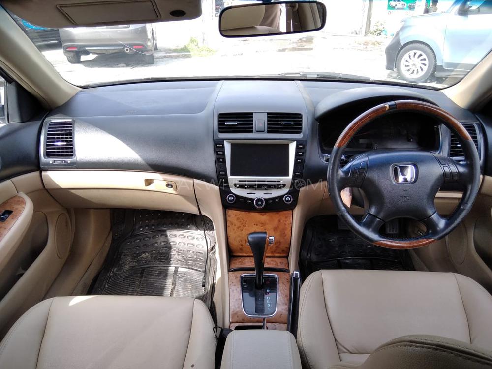 ہونڈا اکارڈ 2005 for Sale in لاہور ہونڈا اکارڈ 2005 for Sale in لاہور Image-6
