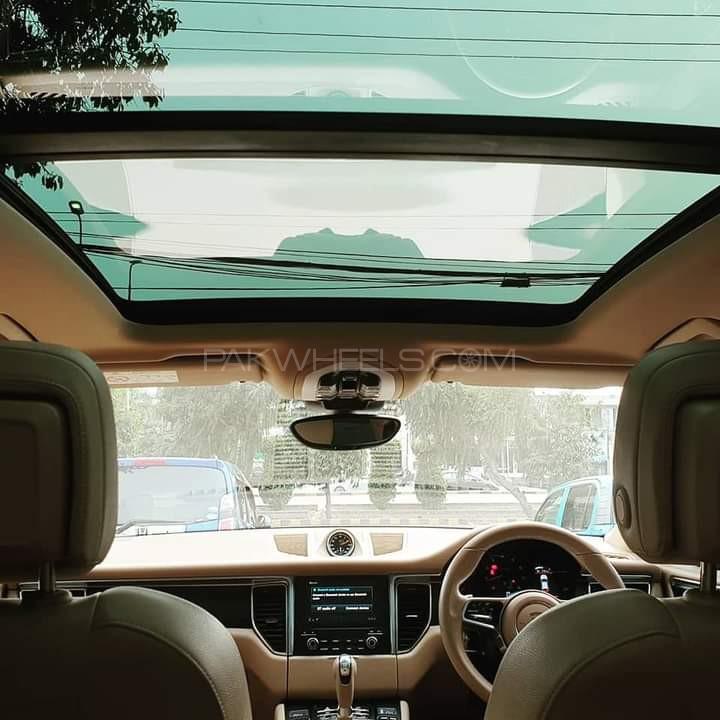 پورشے میکان 2017 for Sale in لاہور پورشے میکان 2017 for Sale in لاہور Image-3