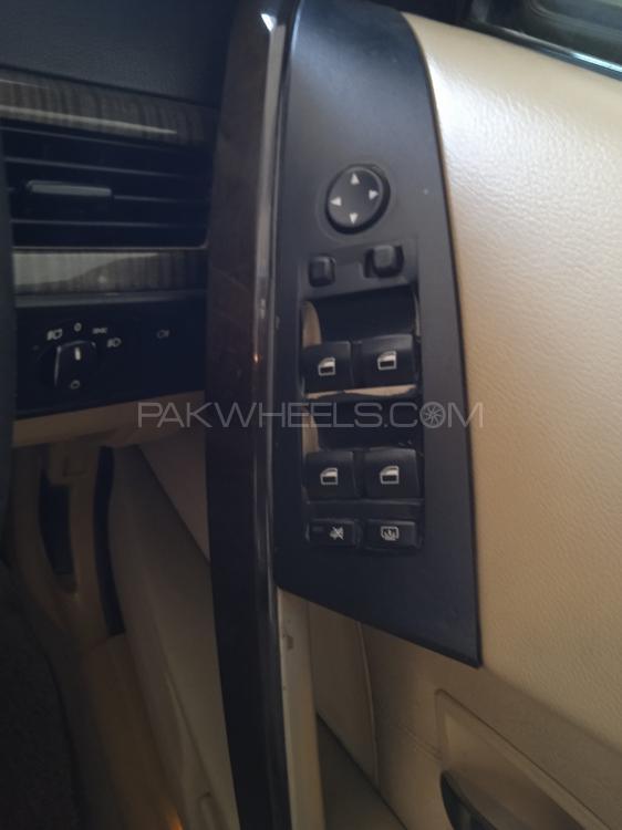BMW 5 Series 2005 for Sale in Faisalabad BMW 5 Series 2005 for Sale in Faisalabad Image-15