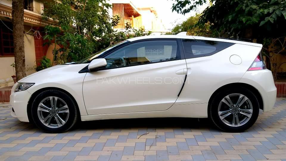 Honda CR-Z 2014 for Sale in Karachi Honda CR-Z 2014 for Sale in Karachi Image-7