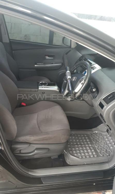 ٹویوٹا پریوس الفا 2011 for Sale in اسلام آباد ٹویوٹا پریوس الفا 2011 for Sale in اسلام آباد Image-4