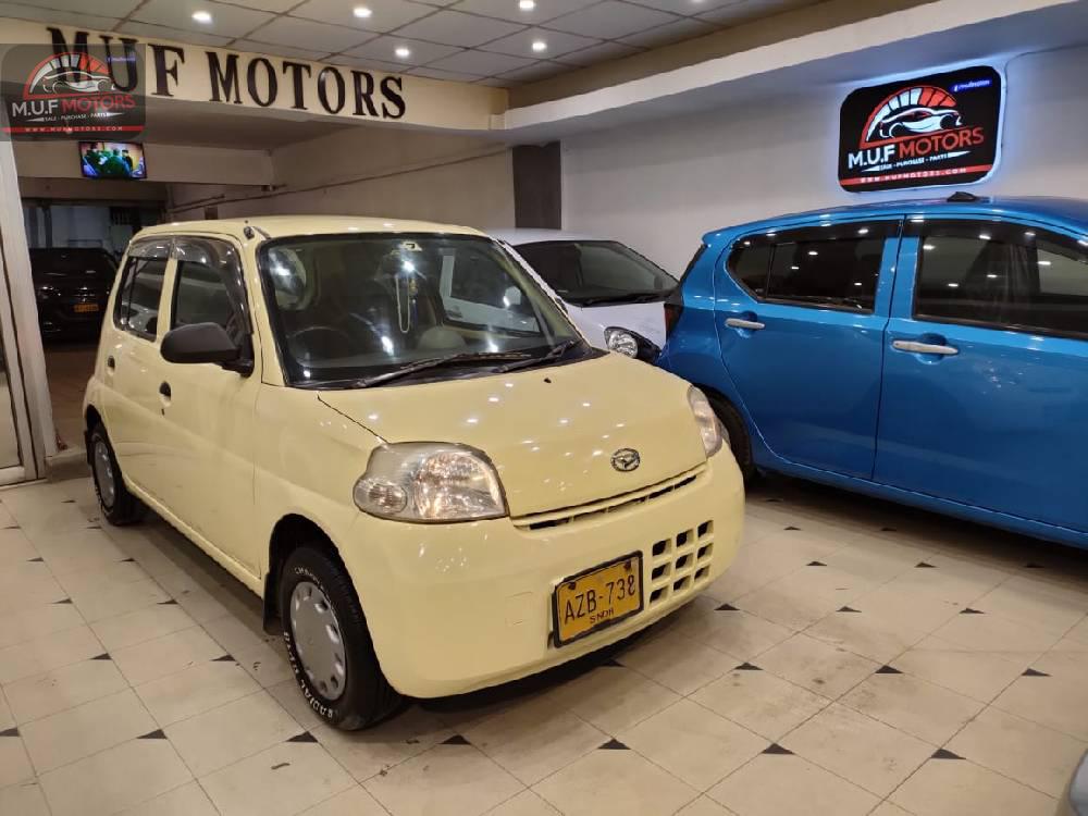 Daihatsu Esse 2009 for Sale in Karachi Image-1