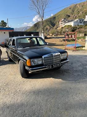 مرسڈیز بینز ای کلاس - 1982