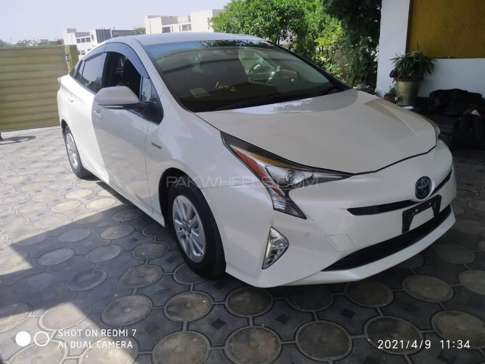 ٹویوٹا پریوس 2018 for Sale in لاہور ٹویوٹا پریوس 2018 for Sale in لاہور Image-2