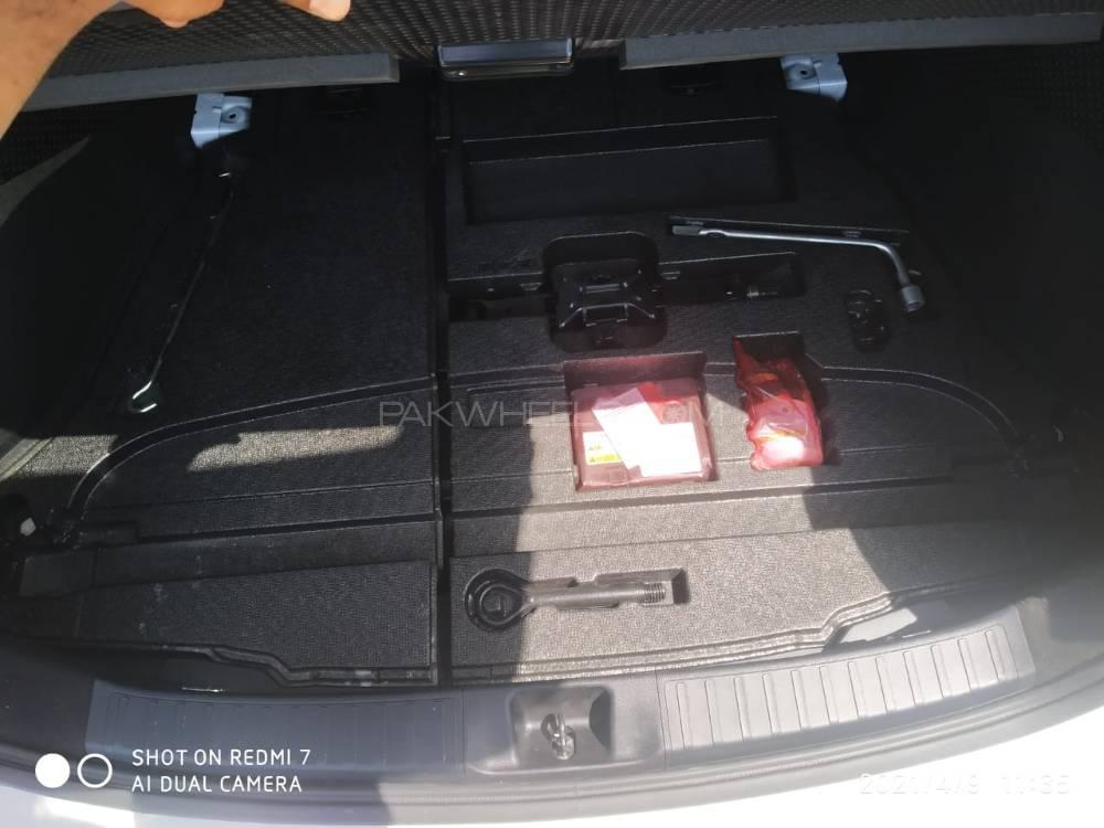 ٹویوٹا پریوس 2018 for Sale in لاہور ٹویوٹا پریوس 2018 for Sale in لاہور Image-16