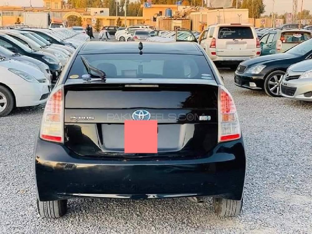 Toyota Prius 2010 for Sale in Peshawar Toyota Prius 2010 for Sale in Peshawar Image-8