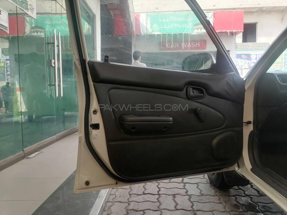 Toyota Corolla 2000 for Sale in Lahore Toyota Corolla 2000 for Sale in Lahore Image-11