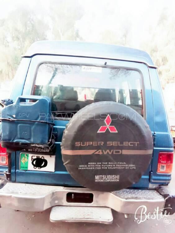 مٹسوبیشی پجیرو 1990 for Sale in اسلام آباد Image-1