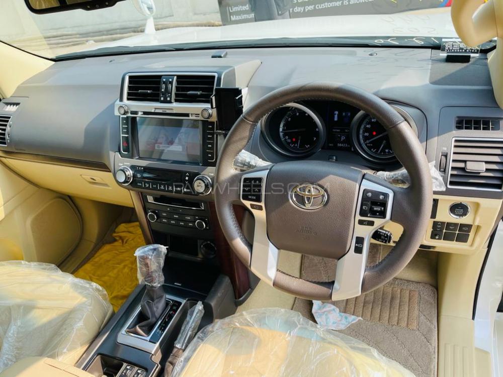 ٹویوٹا پراڈو 2015 for Sale in پشاور ٹویوٹا پراڈو 2015 for Sale in پشاور Image-13