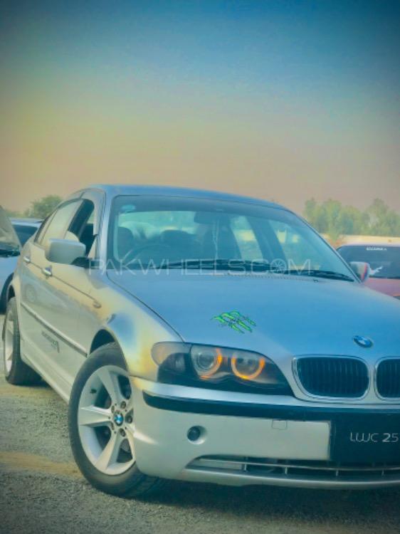 BMW 3 Series - 2002  Image-1