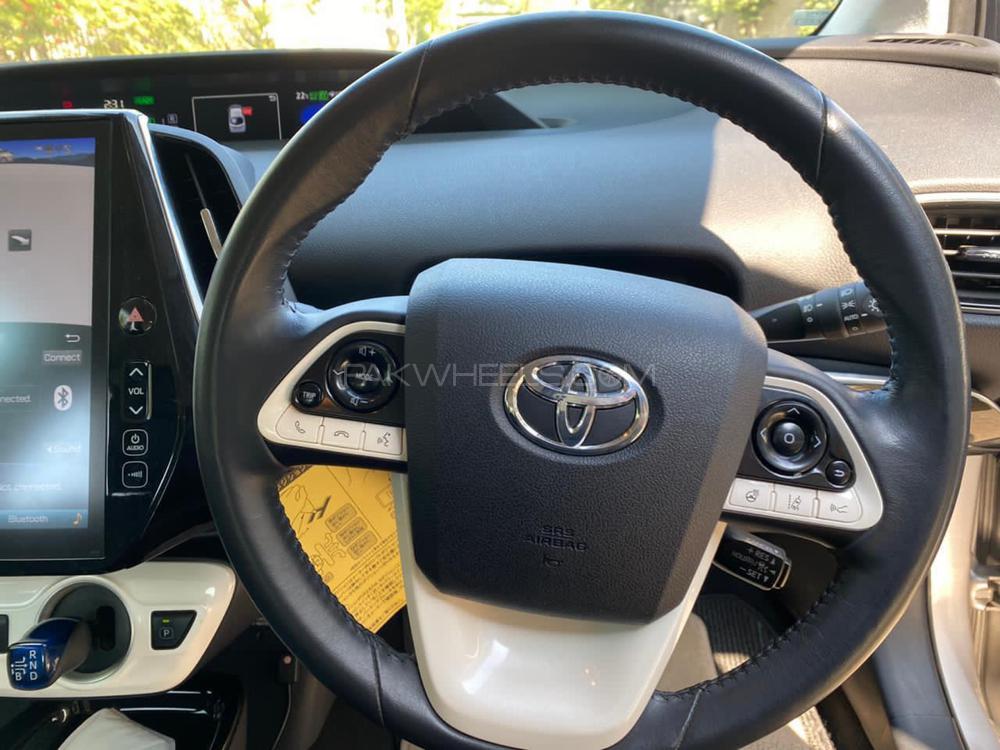 Toyota Prius 2017 for Sale in Karachi Toyota Prius 2017 for Sale in Karachi Image-12